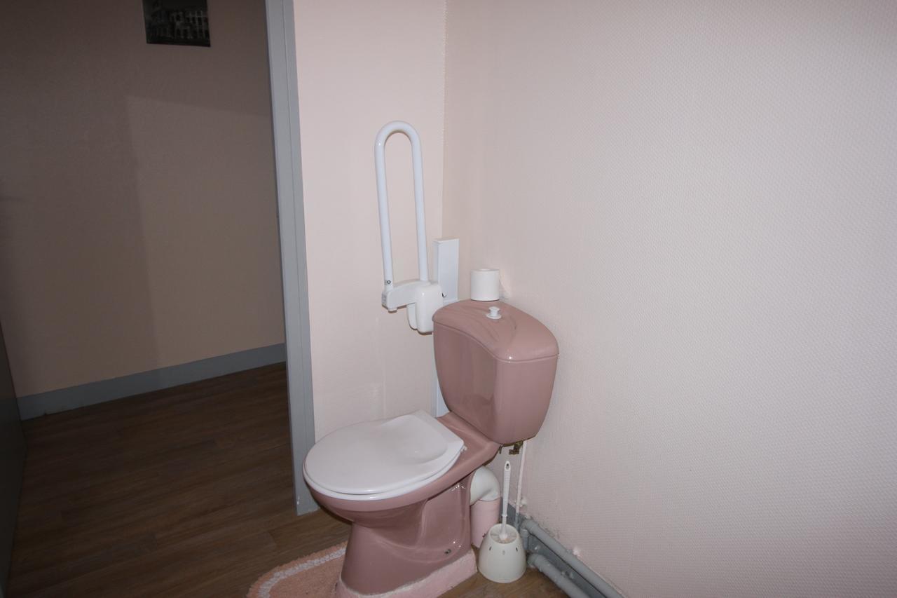 Hotel Les Deux Sapins Cailly-sur-Eure Rom bilde