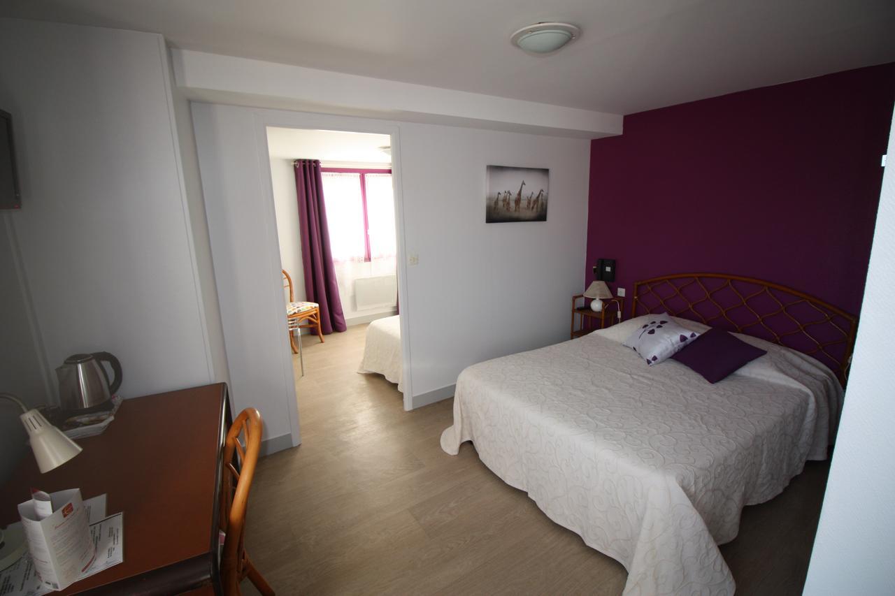 Hotel Les Deux Sapins Cailly-sur-Eure Eksteriør bilde